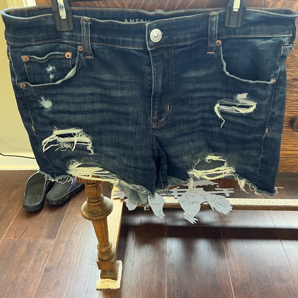 American eagle midi shorts